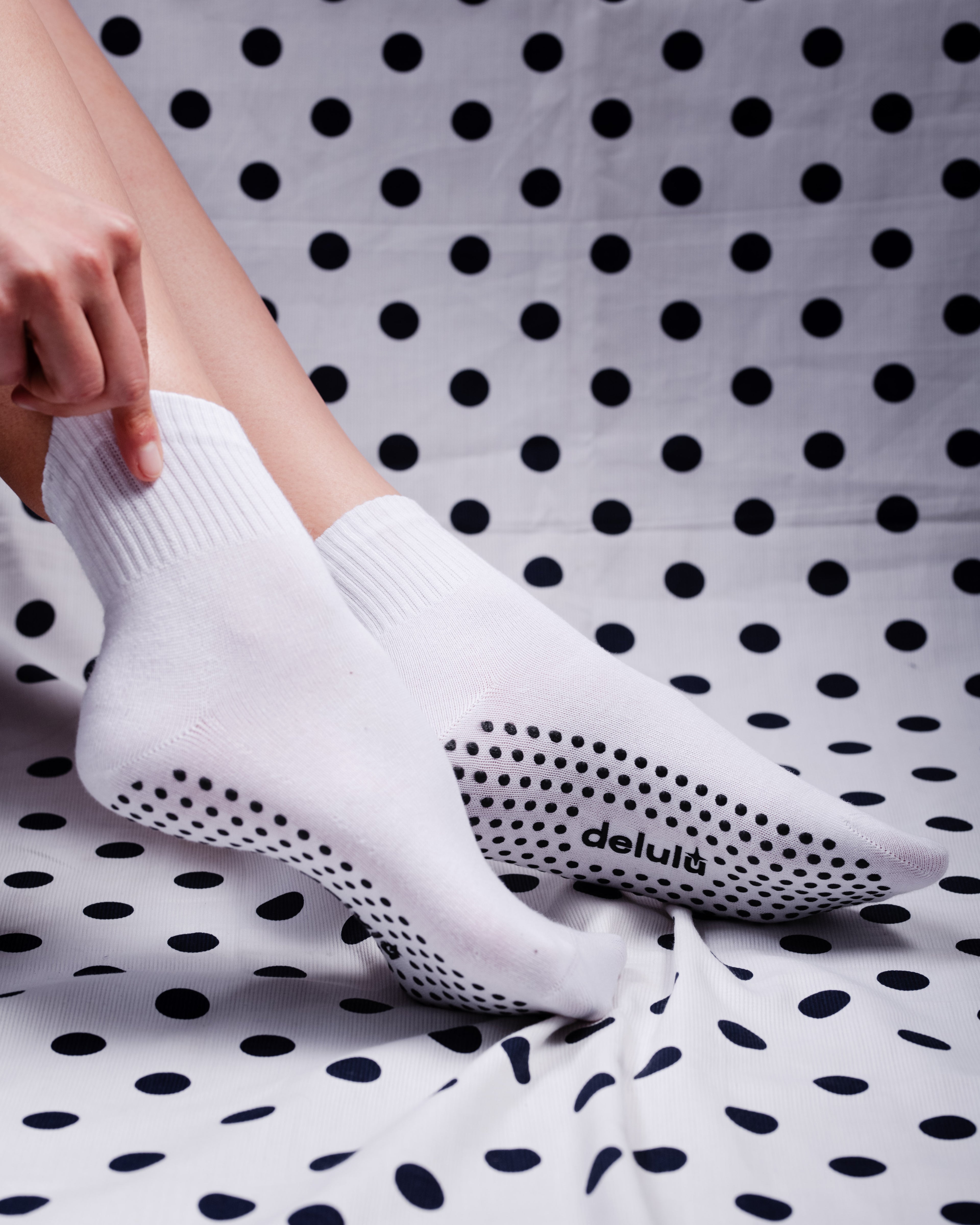 Pilates Grip Socks Mid-rise