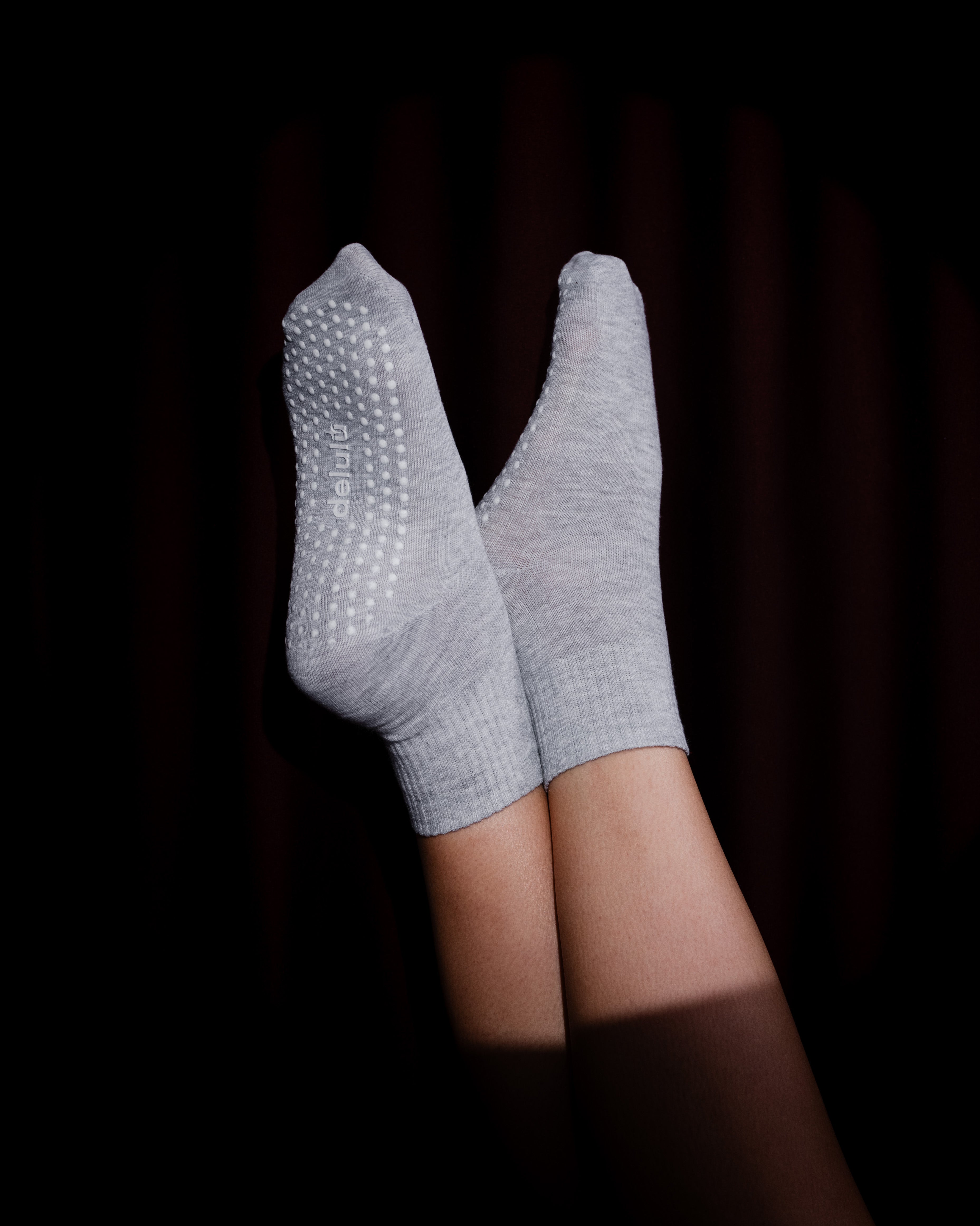 Pilates Grip Socks Mid-rise